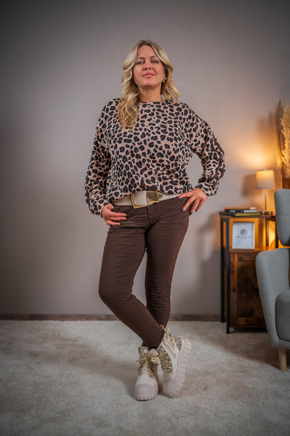 Pullover mit Leo-Print und Ziernähten