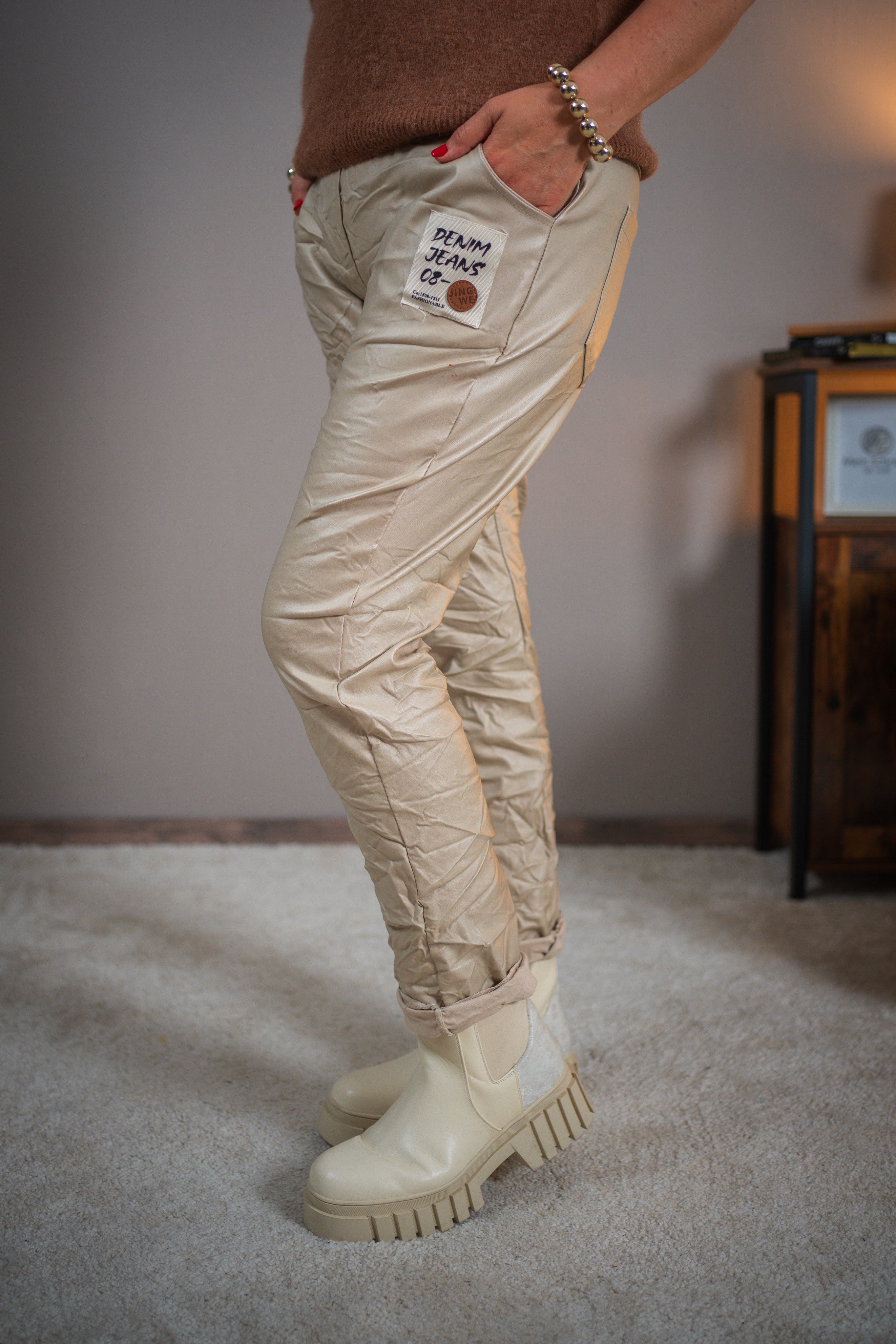 Stretchhose im Leder-Look, beige