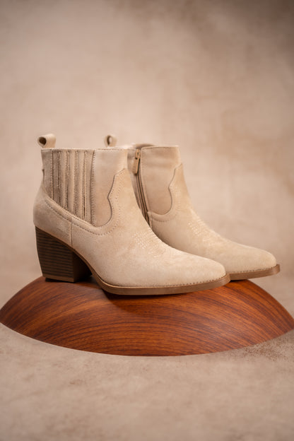 Absatzstiefelette im Westernlook, beige