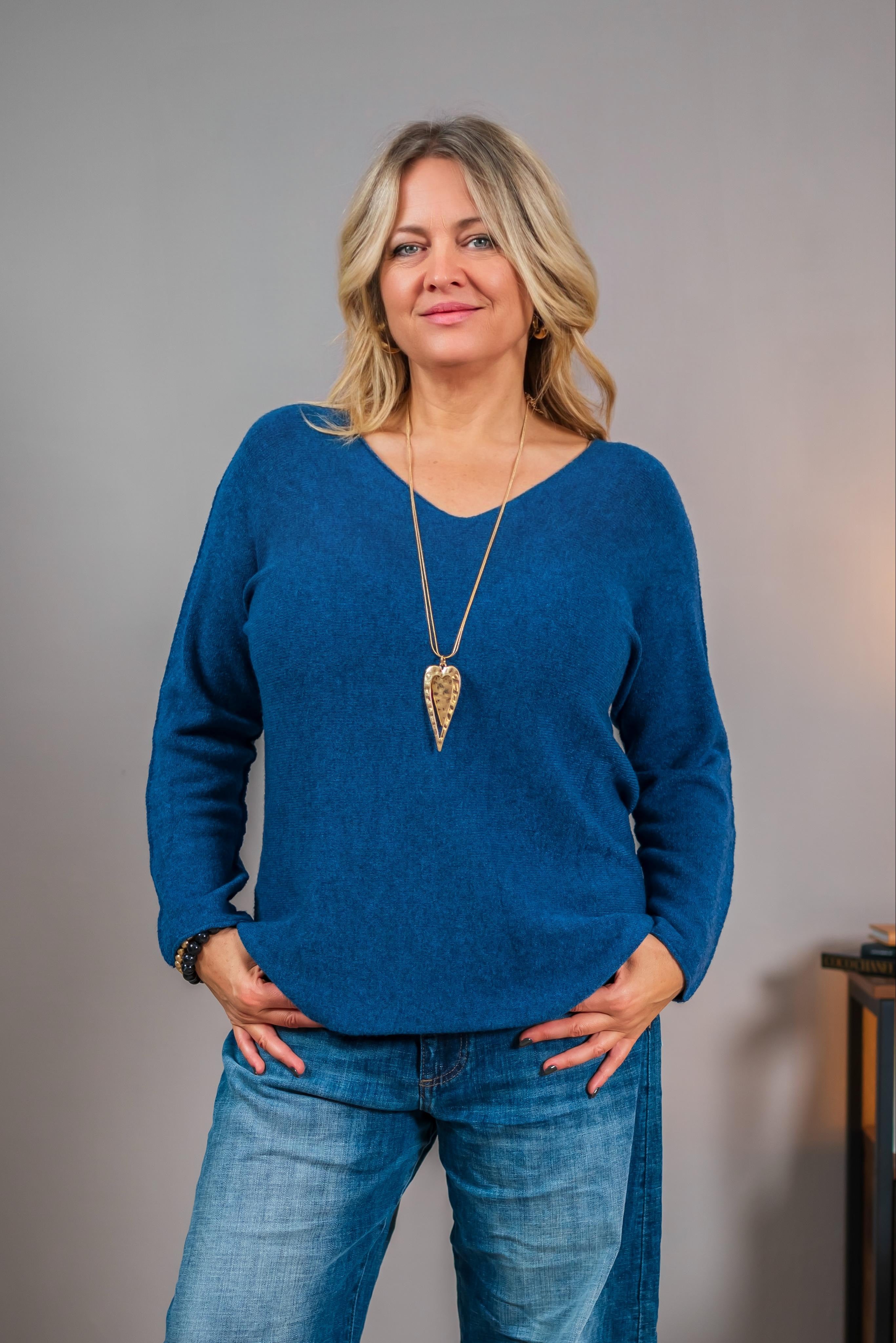 Feinstrickpullover mit V-Ausschnitt, dunkelblau