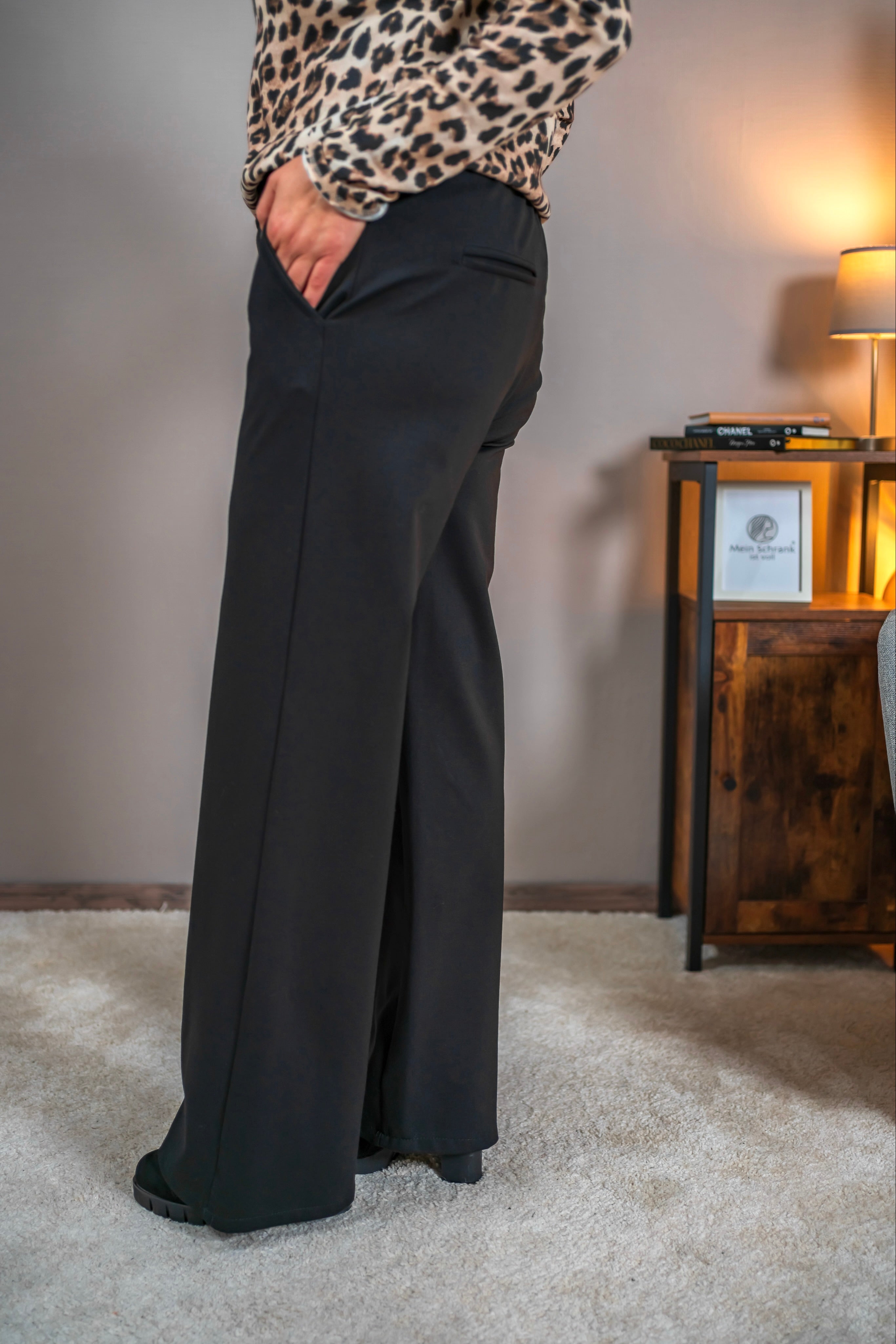 Wide-Leg-Hose in Schwarz
