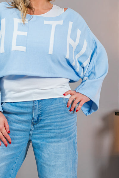Crop Pulli "SOMETHING", hellblau