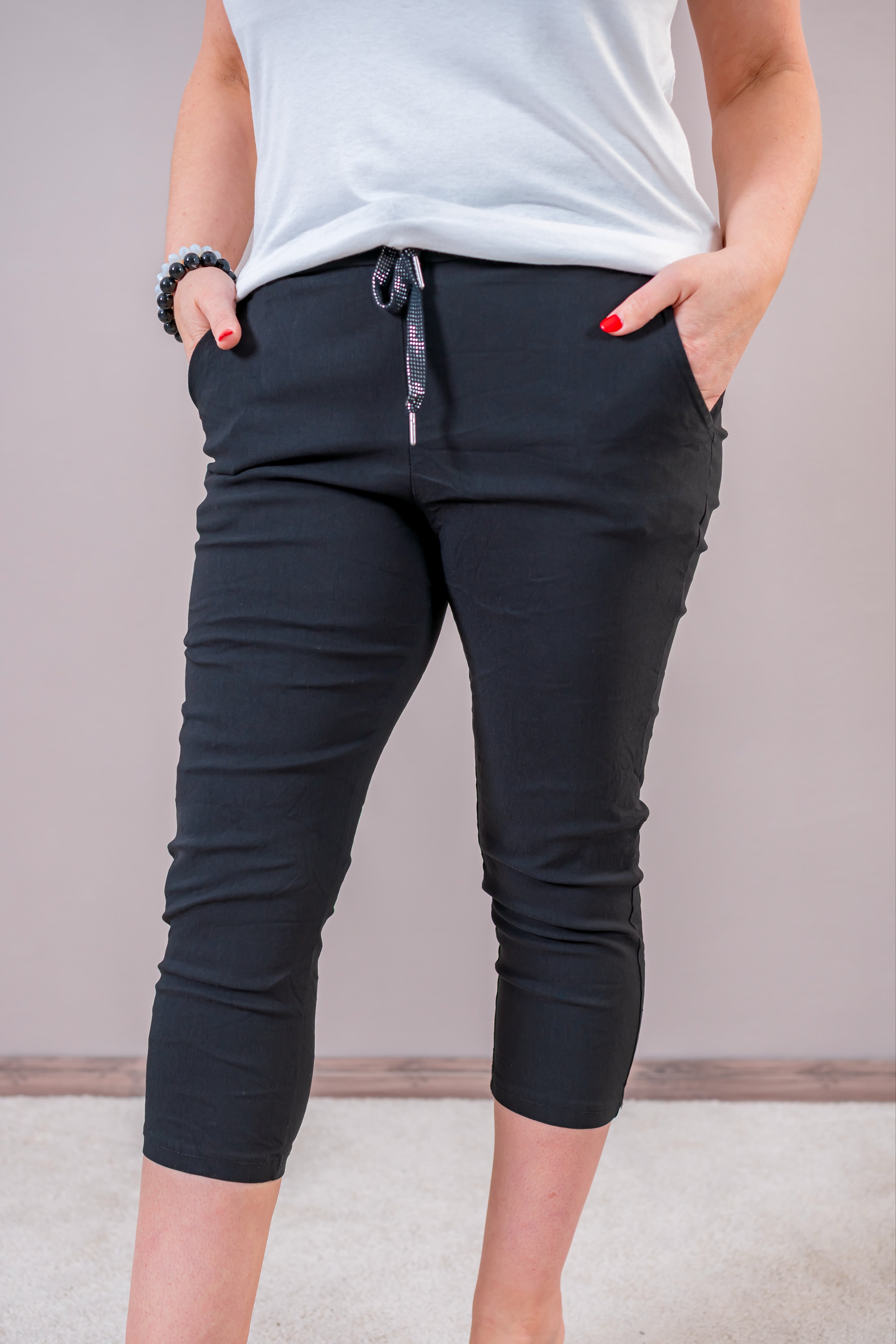 Capri-Hose im Crinkle-Look, schwarz