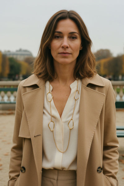 Lange Goldkette mit offenen Elementen