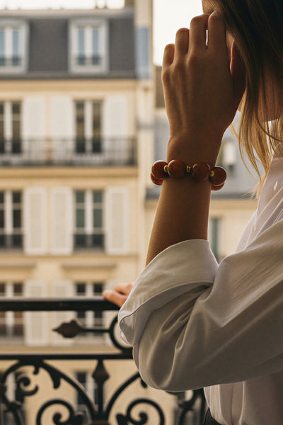 Armband aus Acryl in Braun-marmoriert mit Golddetails