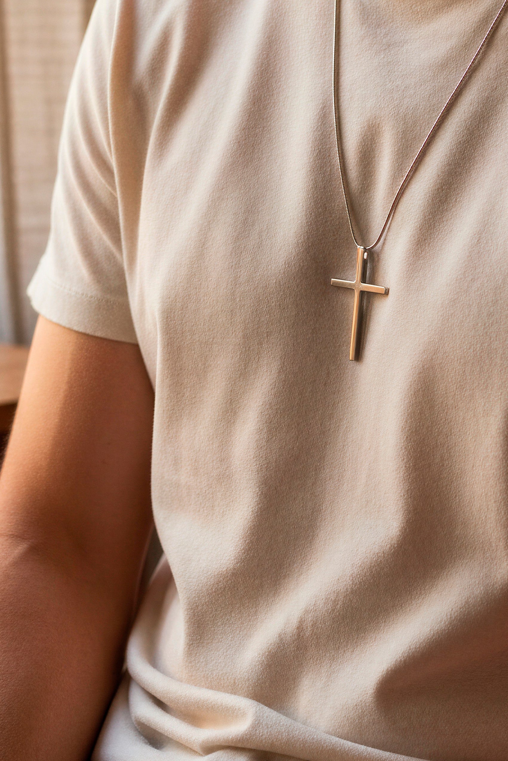 Edelstahlkette mit Kreuzanhänger