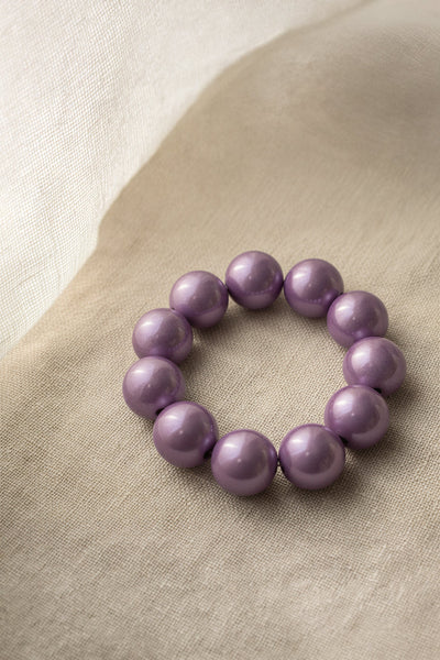 Perlenarmband, lila schimmernd