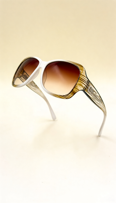 Sonnenbrille in Retro-Look, verschiedene Farben