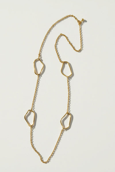 Lange Goldkette mit offenen Elementen