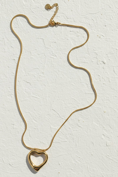 Goldkette mit offenem Herzanhänger