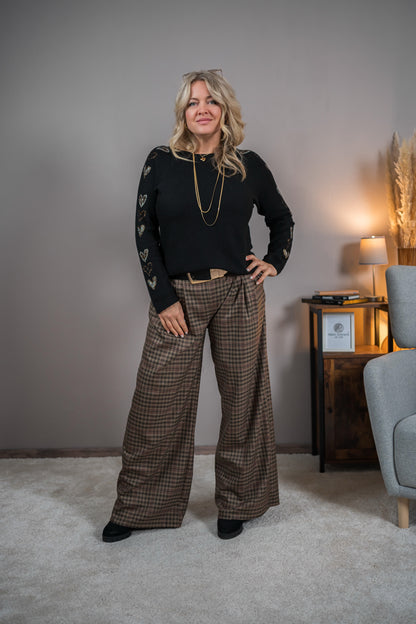 Strickpullover mit Glitzerherzen, schwarz