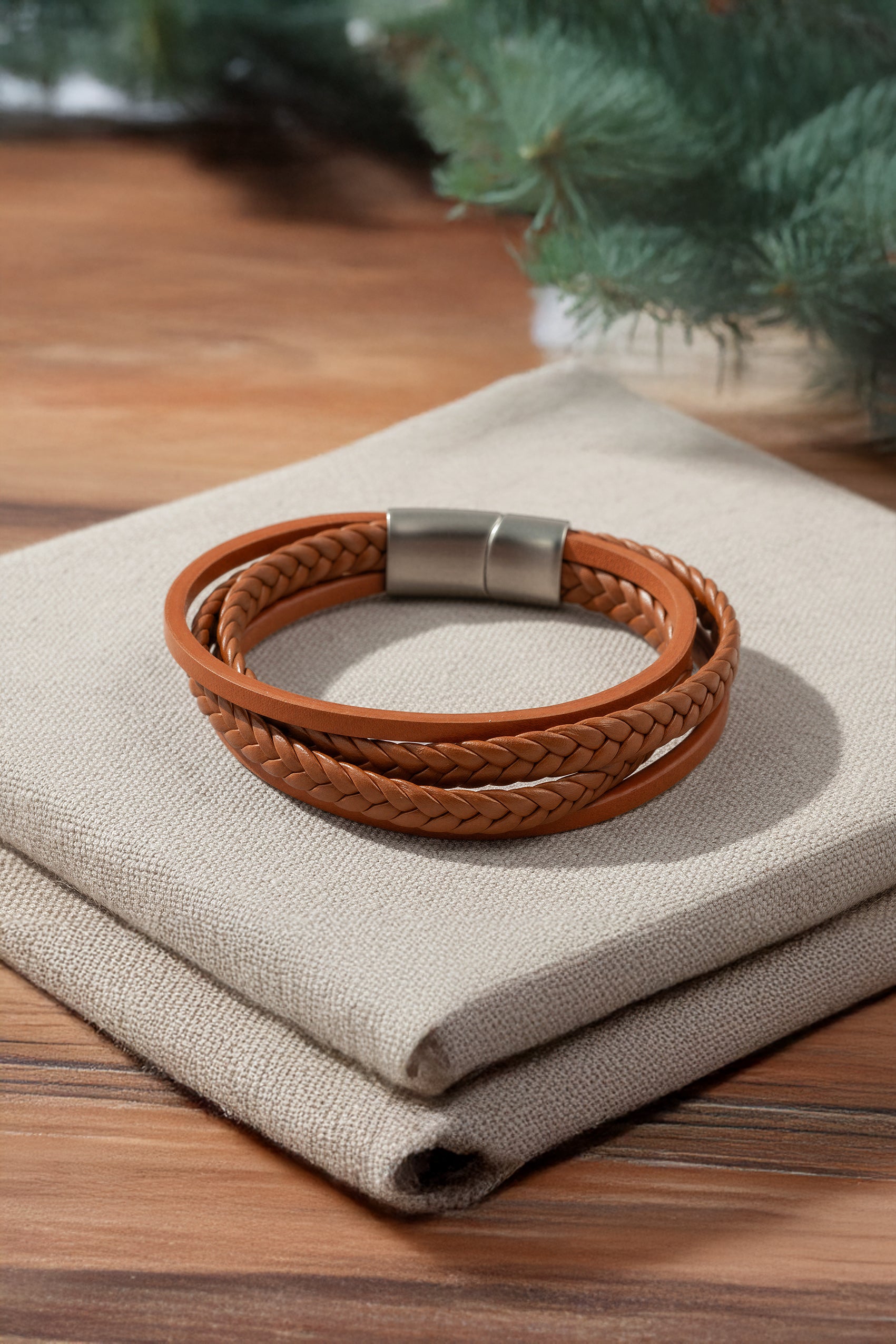 Lederarmband mit Edelstahlverschluss, braun