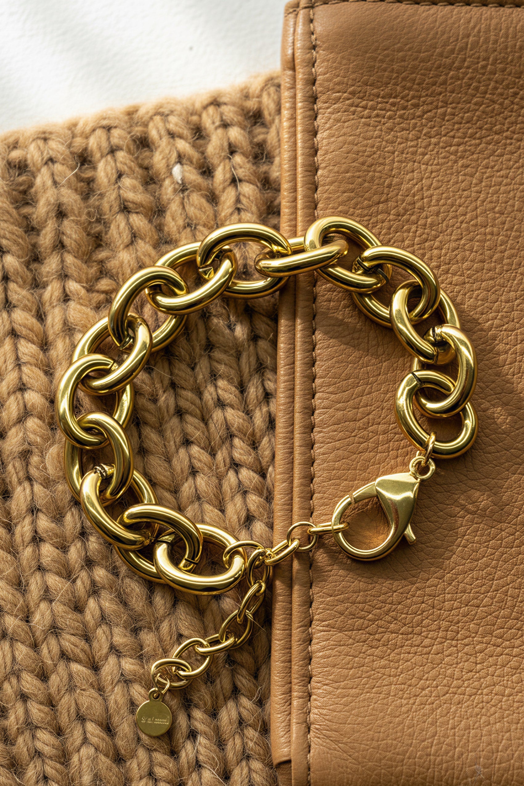 Gliederarmband aus robustem Edelstahl