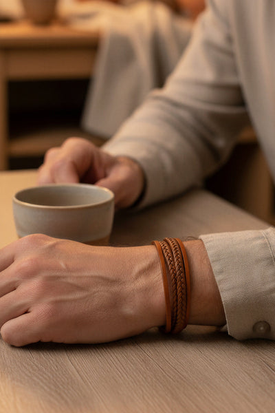 Lederarmband mit Edelstahlverschluss, braun