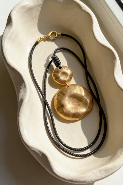 Lange Kette mit Statement-Anhängern, gold