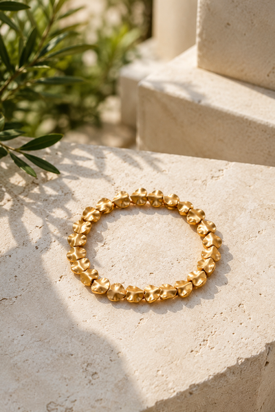 Herz-Armband Gold Matt, kleine Herzplättchen