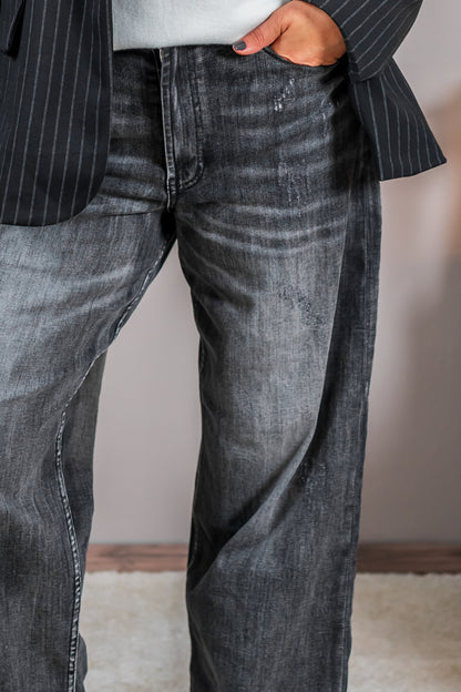 Graue Jeans mit Destroyed-Details