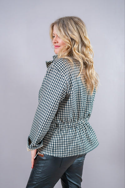 Kurze Karo-Jacke mit Bindegürtel, schwarz/creme