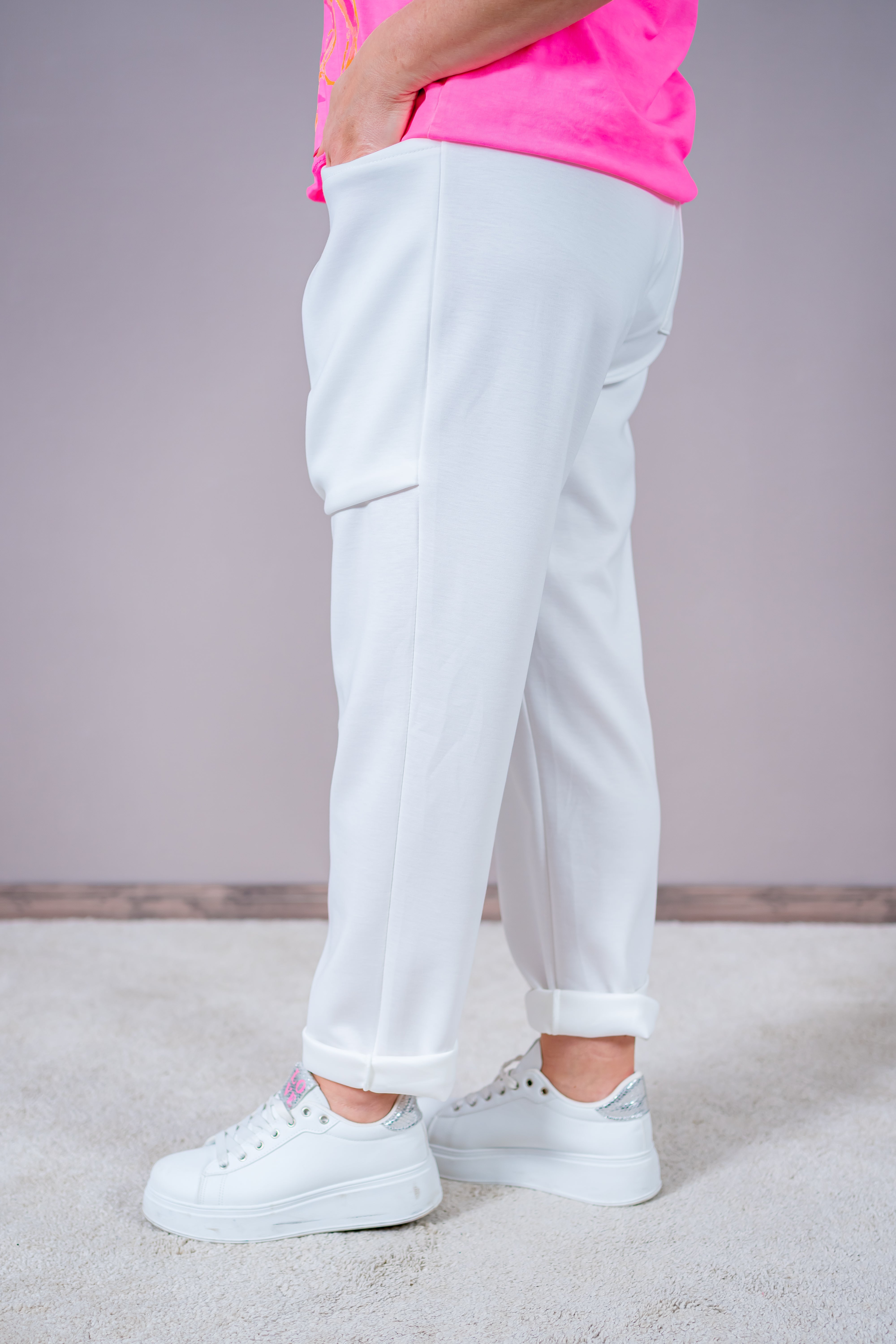 Weiche Hose mit Fronttaschen, off-white