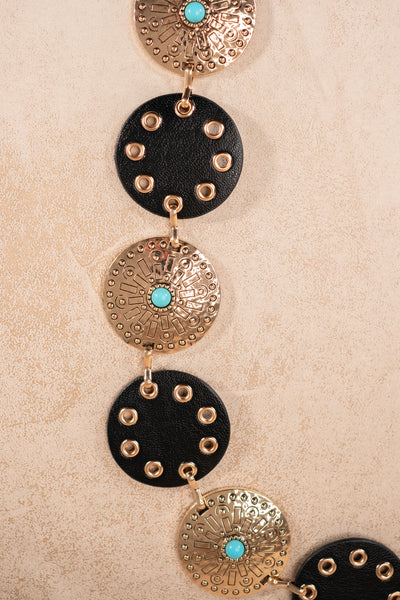 Medaillon-Kettengürtel mit türkisen Steinakzenten im Boho-Stil