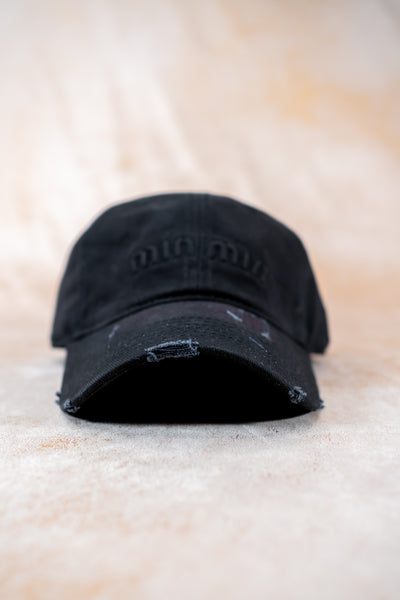 Cap im Destroyed-Look, schwarz