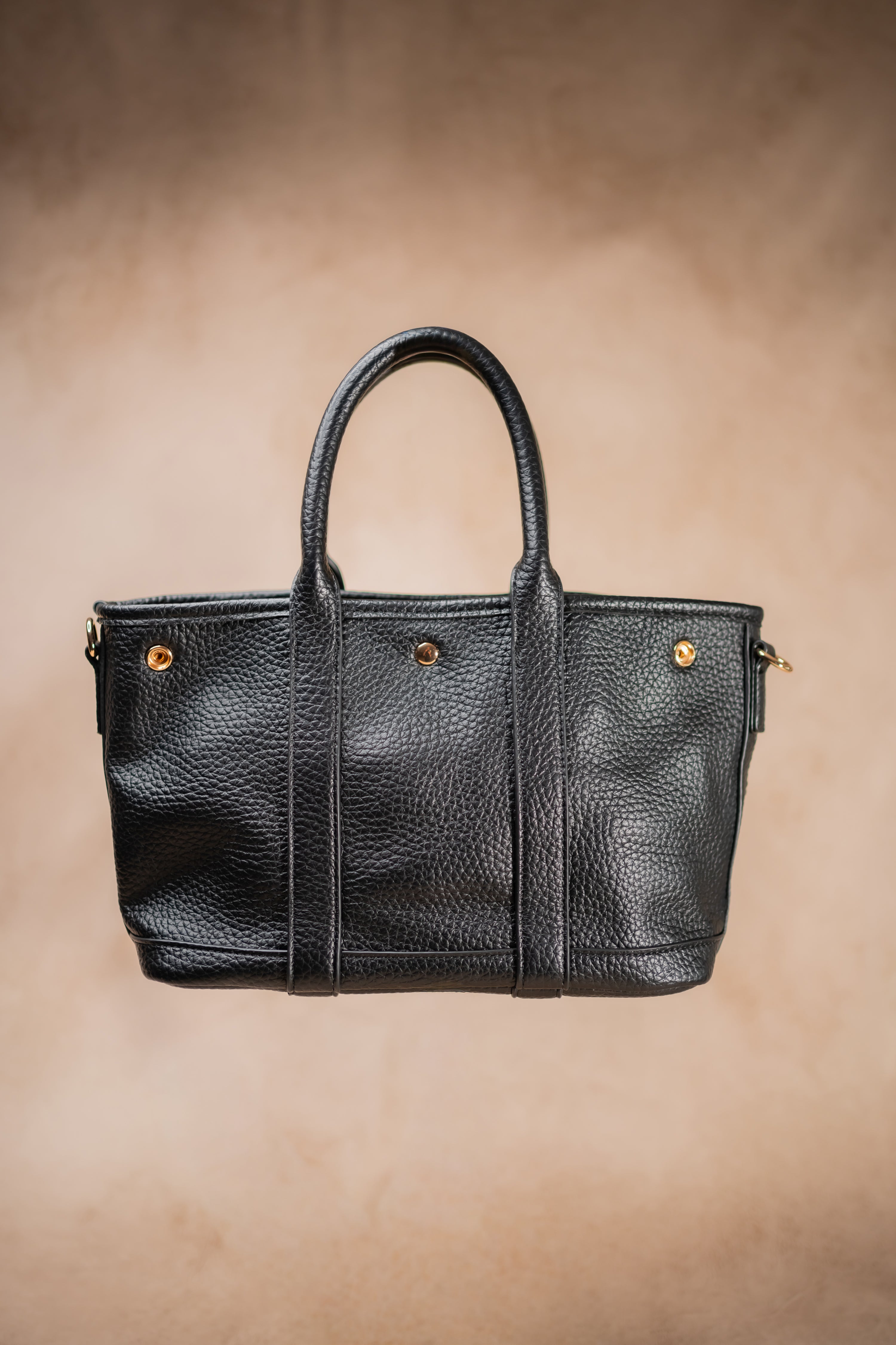 Handtasche mit Leo-Fellimitat