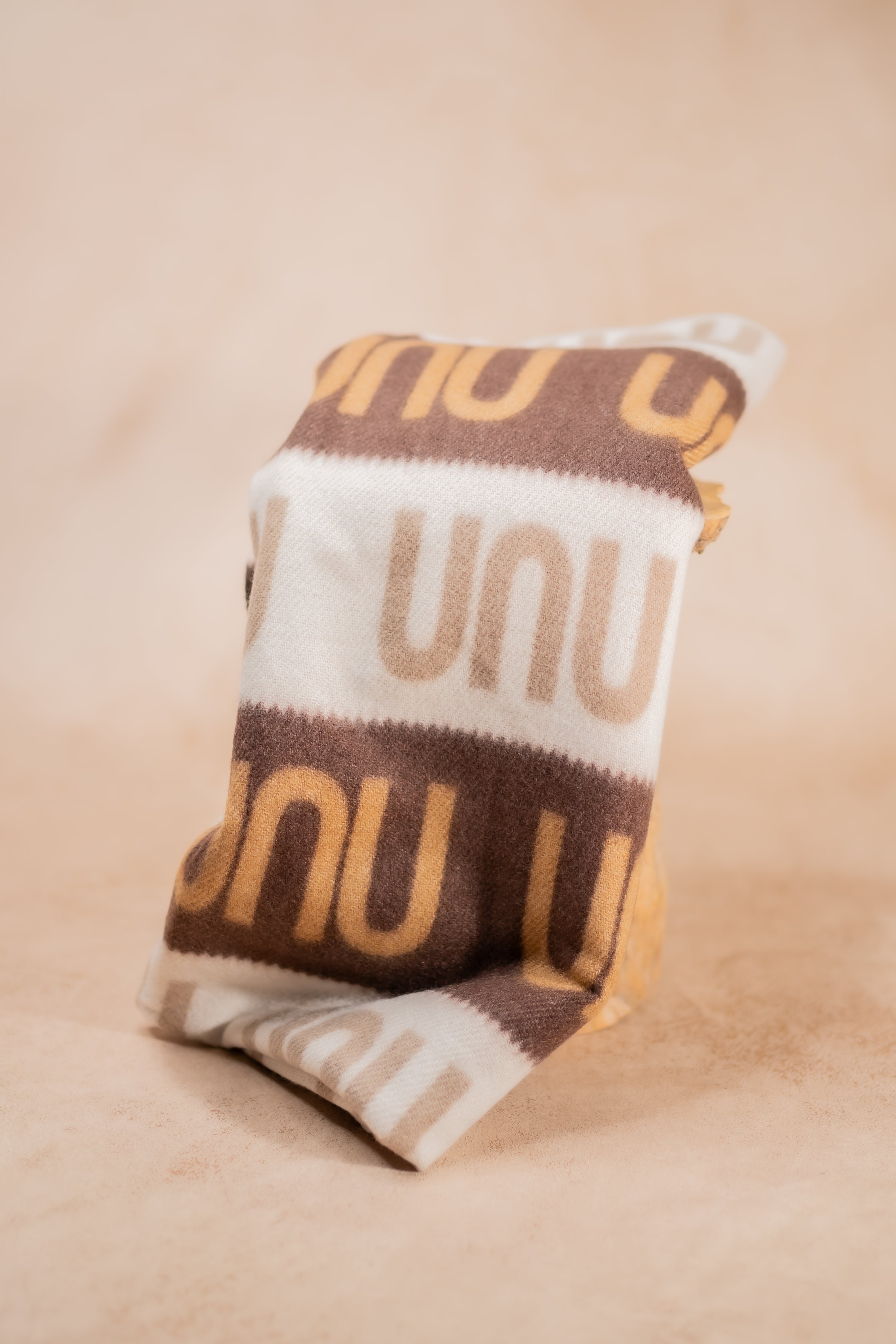 Weicher Schal mit Print, braun