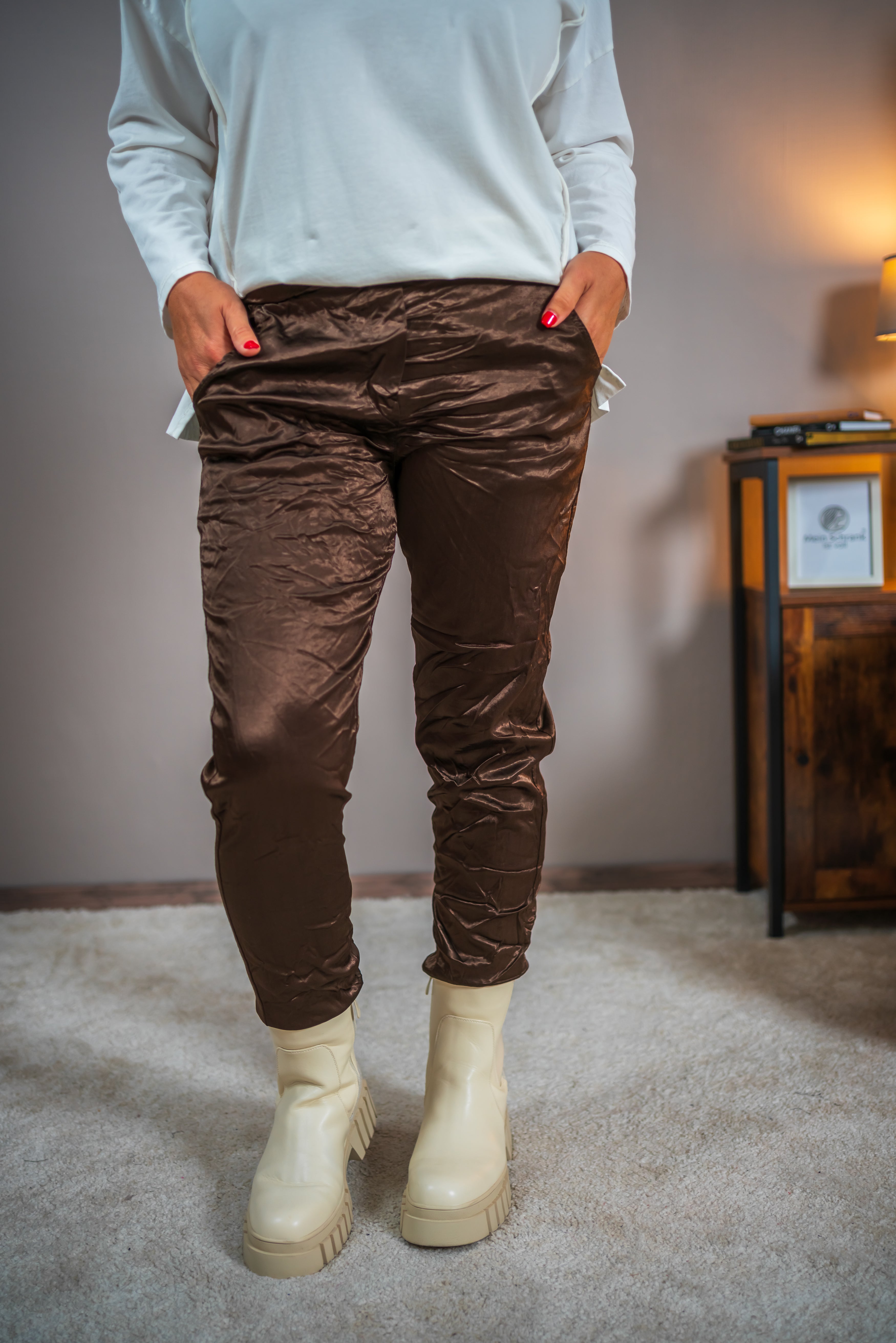 Stretchhose mit Crinkle-Effekt, schokobraun