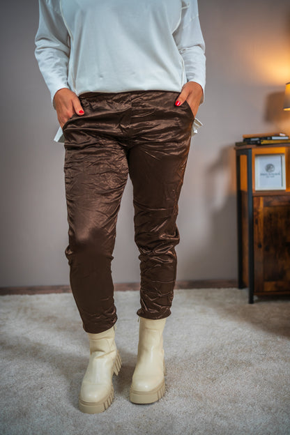 Stretchhose mit Crinkle-Effekt, schokobraun