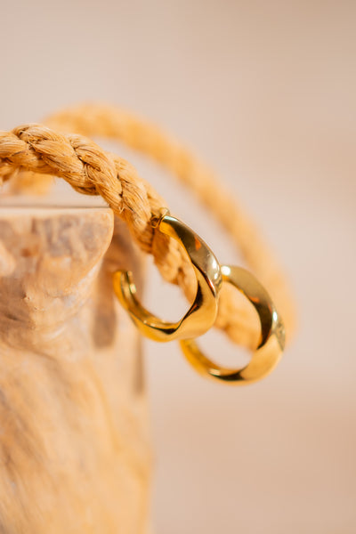 Ohrringe geschwungen, gold