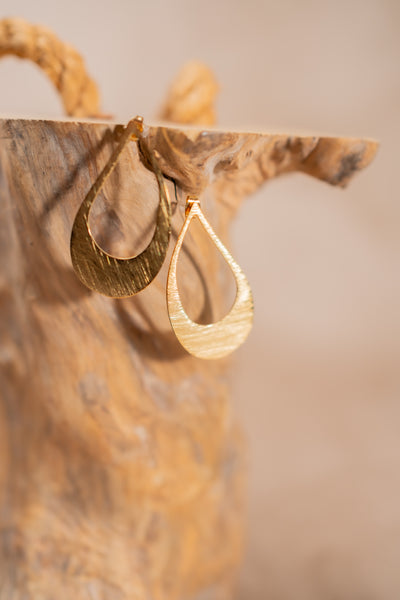 Ohrringe mit Stecker, vergoldet