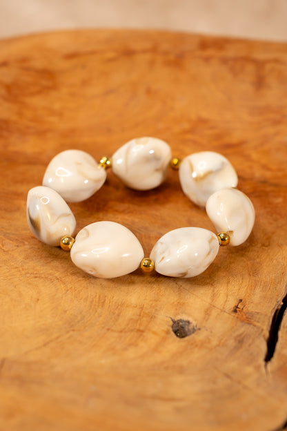 Perlenarmband in Marmoroptik