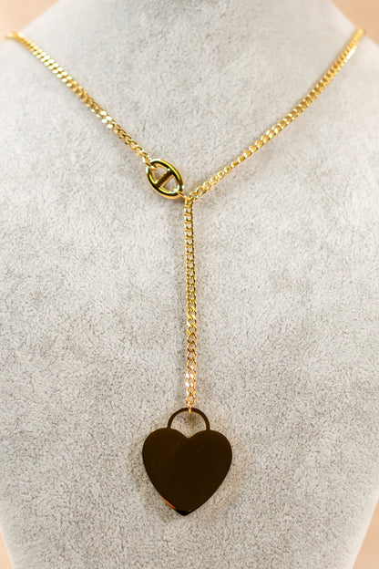 Elegante Kette mit Liebesanhänger