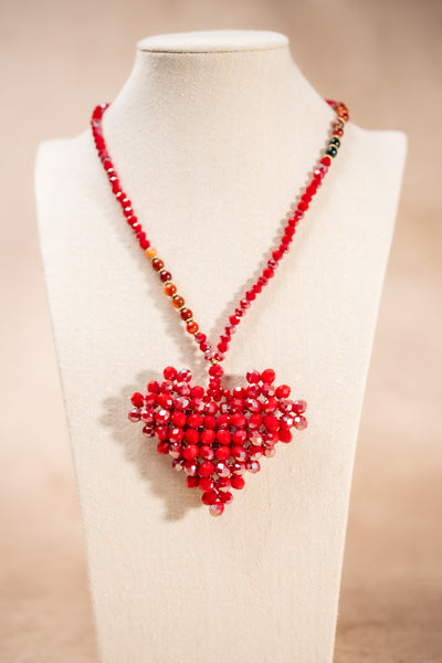Halskette mit Herzanhänger, rot
