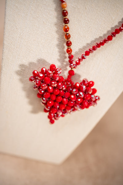 Halskette mit Herzanhänger, rot