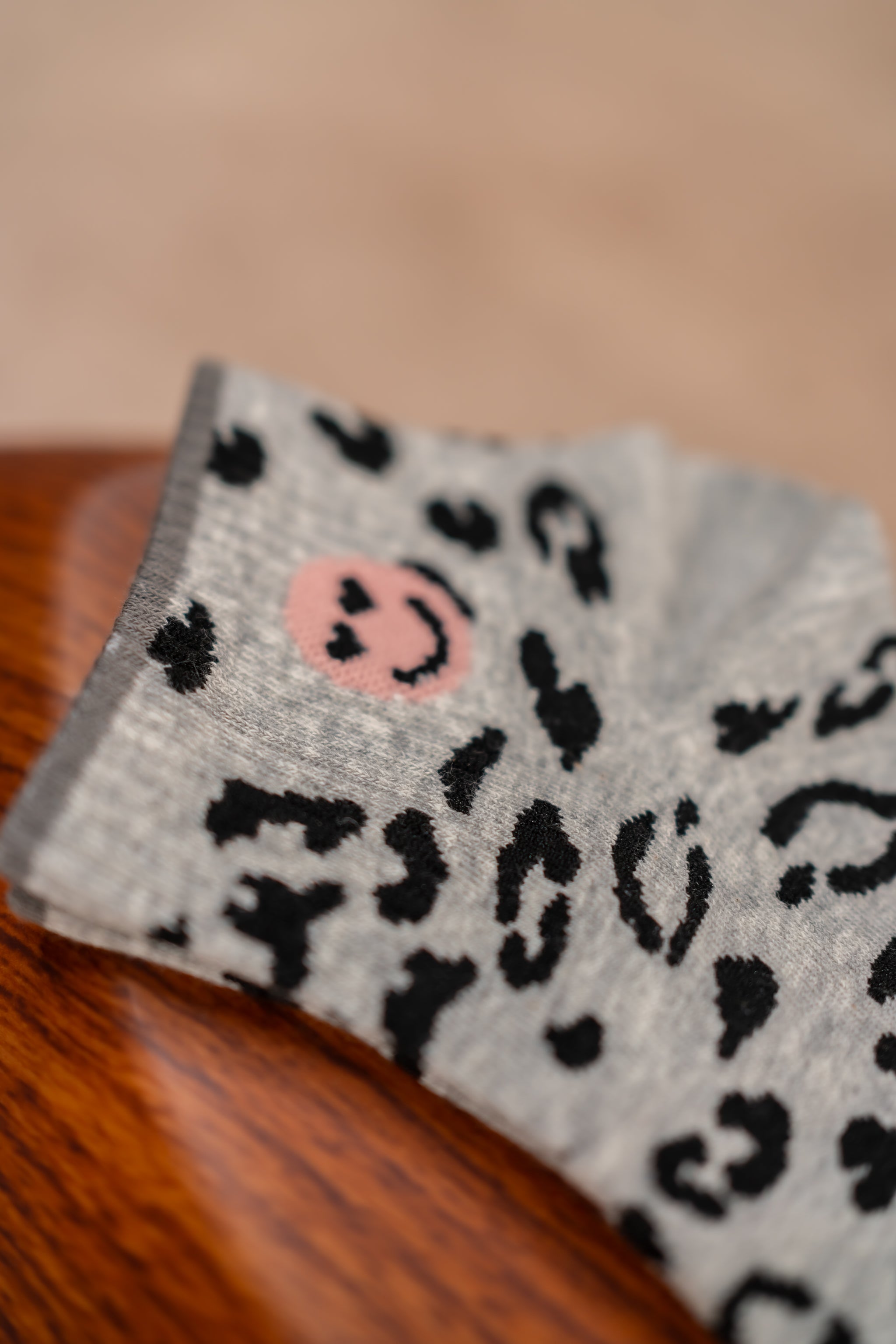 Sneaker-Socken Leo-Smiley in Grau