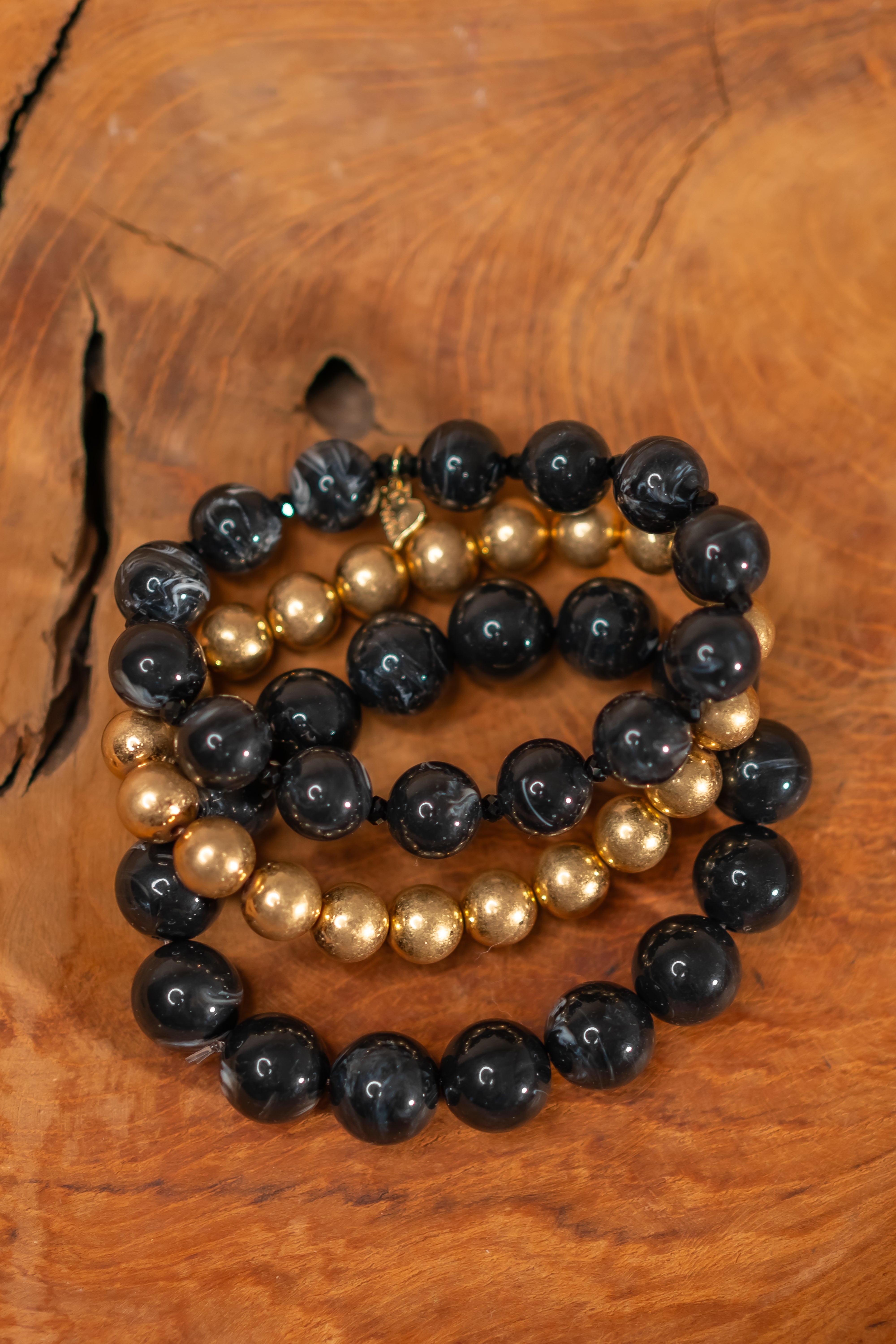 Armband-Set mit Perlen, schwarz-gold