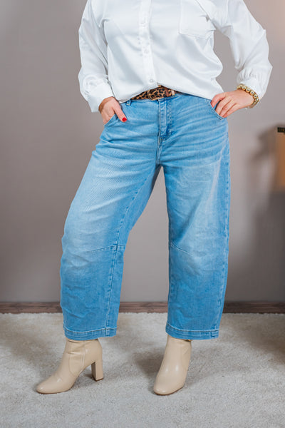 Jeans mit weitem Bein, hellblau