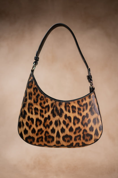 Schultertasche mit Leo-Print