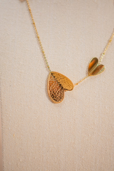 Halskette mit Herzen, gold