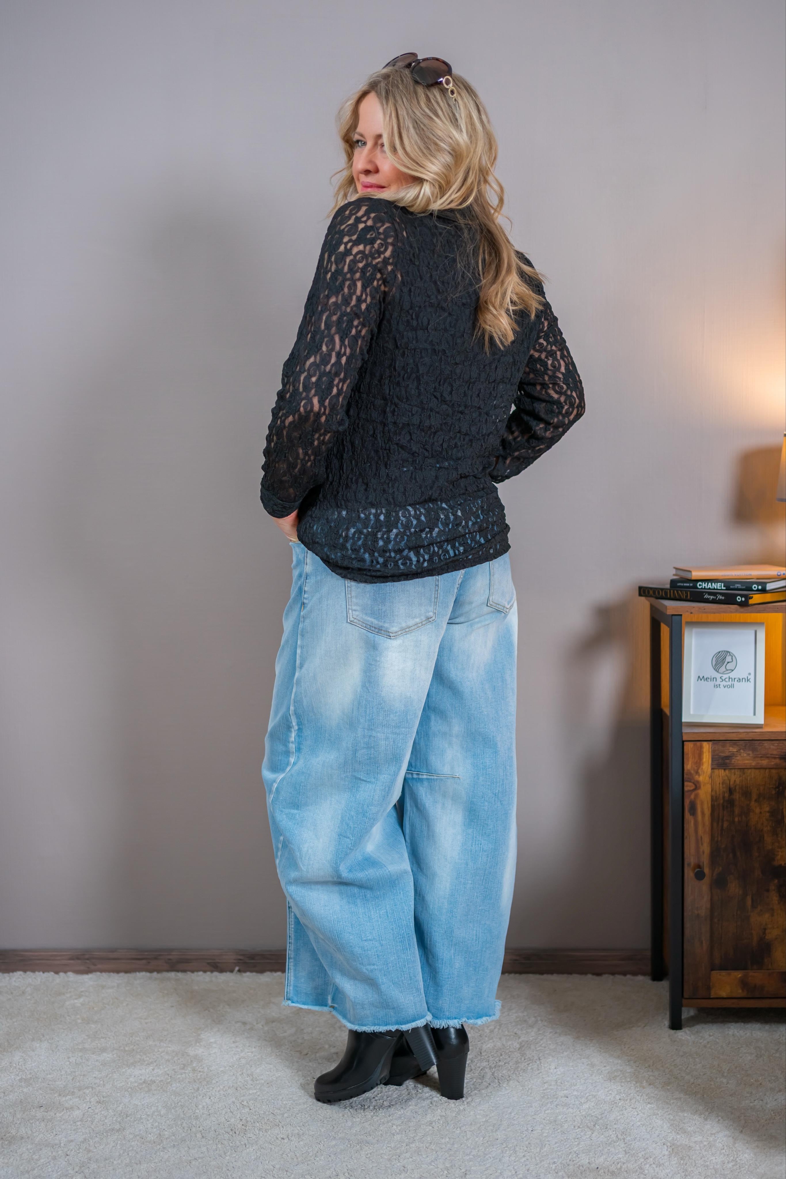 Spitzenbluse mit Hemdkragen, schwarz