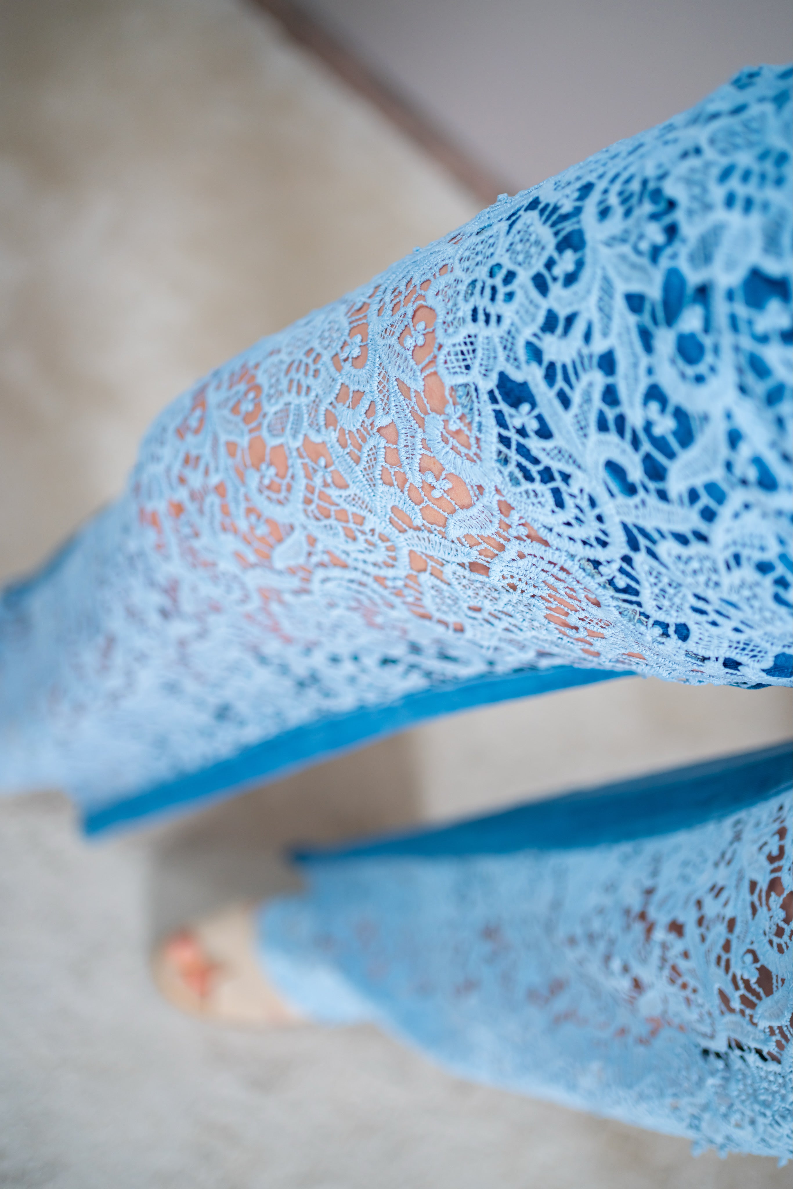 Wide Leg Jeans mit Spitzen Front