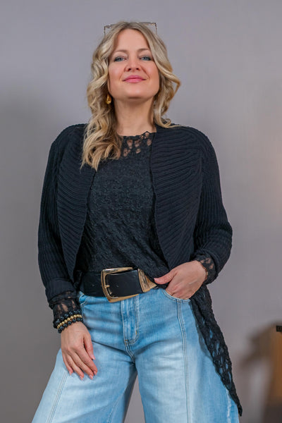 Kurze Strickjacke, schwarz
