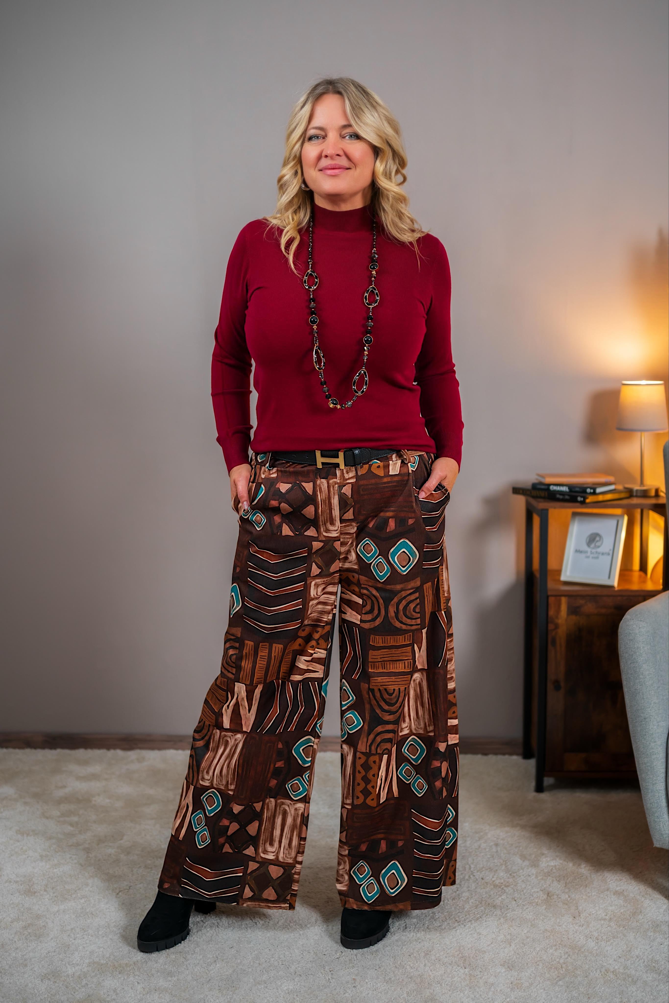 Feinstrickpullover mit Stehkragen, bordeaux