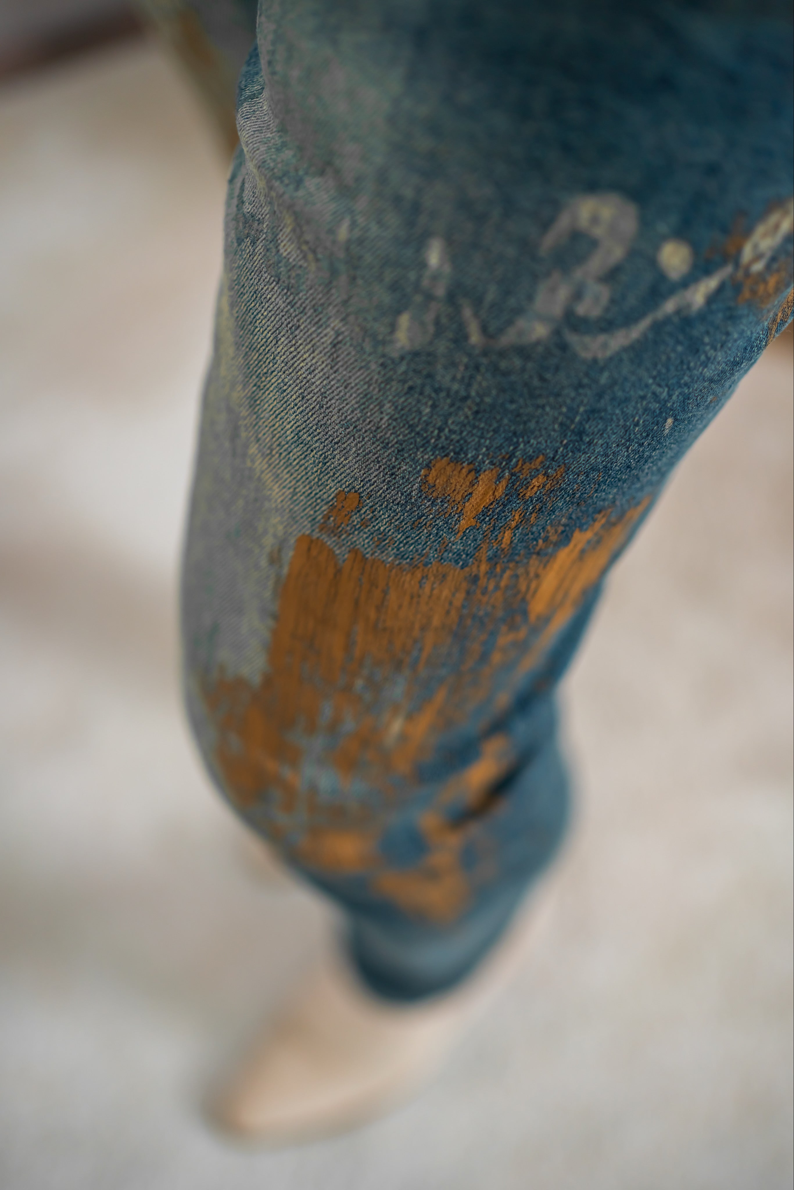 Jeans mit Paint-Effekt, mittelblau
