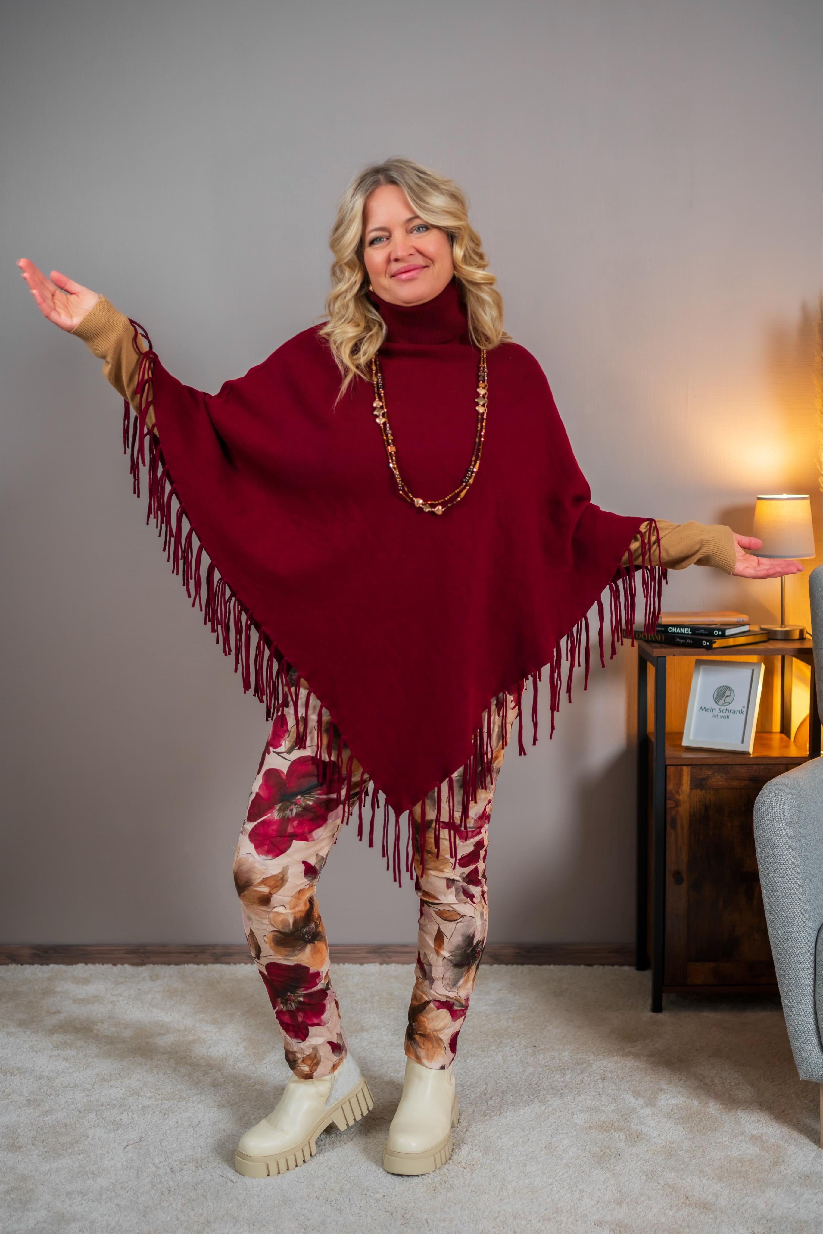 Stretchhose mit Allover-Blumenprint
