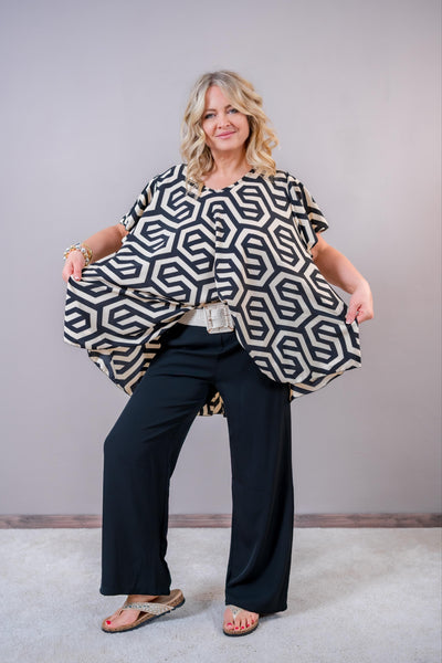 Oversize Tunika mit grafischem Hexagon-Muster, schwarz/creme
