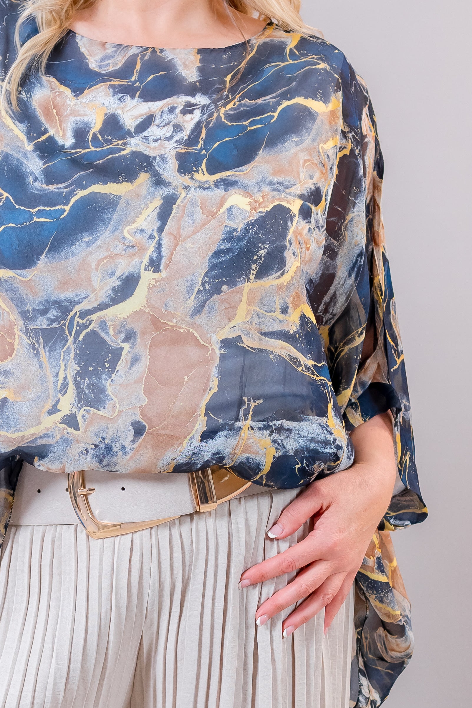 Luftige Tunikabluse mit Marmor-Print, schwarzblau/gold