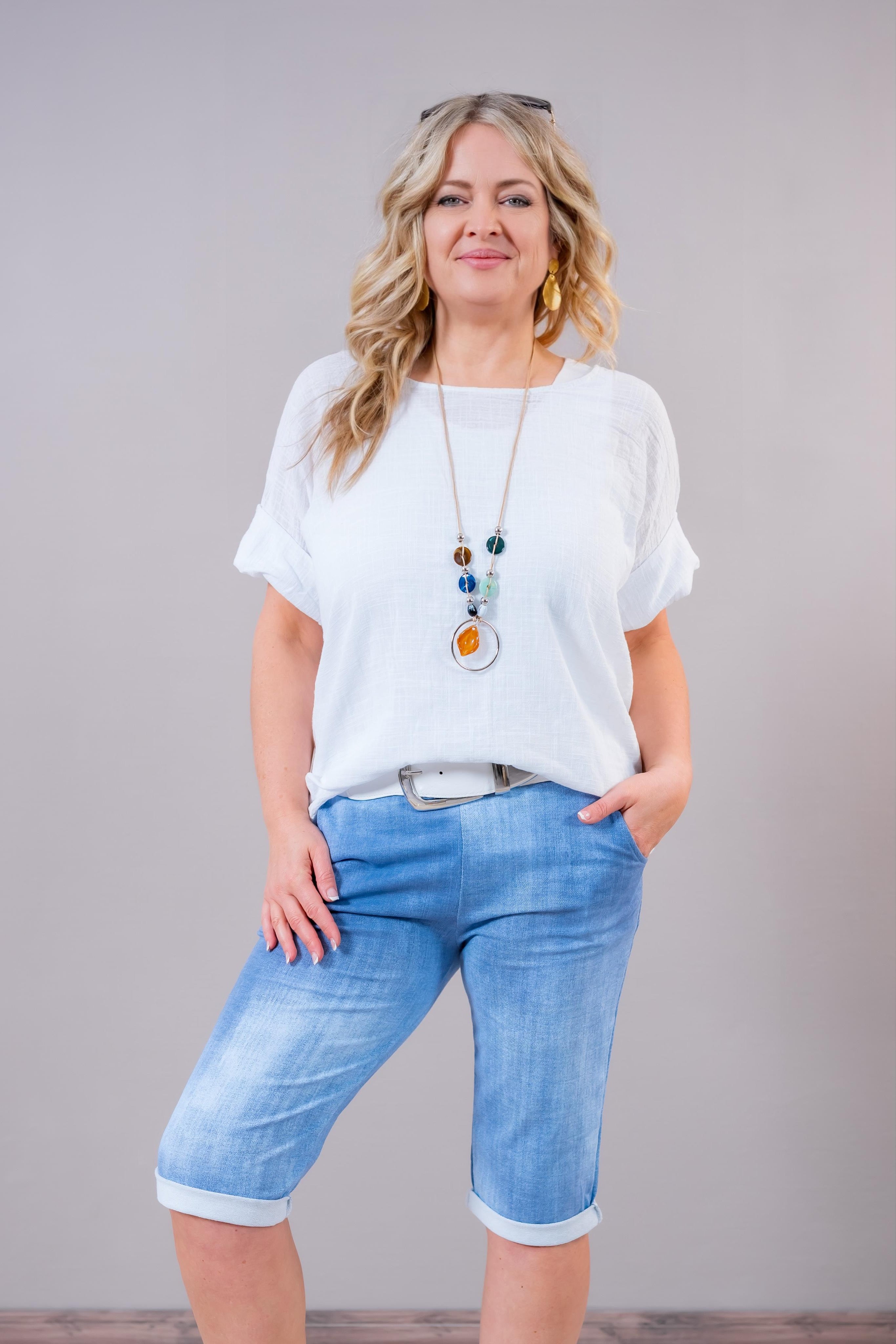 Blusenshirt in Leinen-Optik mit Halskette, wollweiß