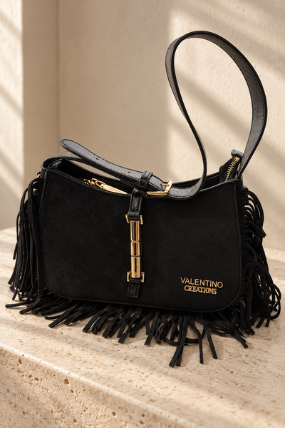 Elegante Schultertasche in Velours-Optik mit Fransen, schwarz